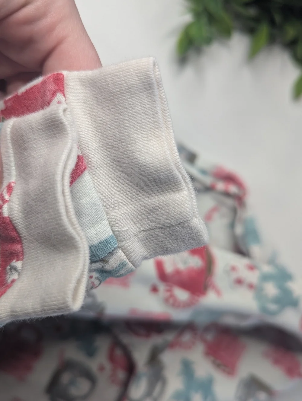 Burts Bee Organic Cotton Christmas Hot Cocoa Pajama Set Size 8